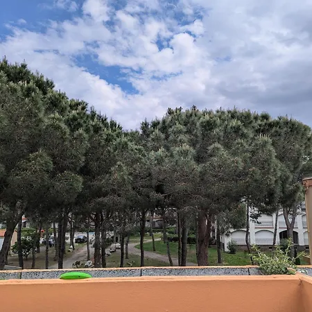 T2 Climatise Avec Terrasse A 200m De La 아파트 *
