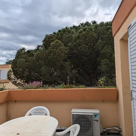 Apartamento T2 Climatisé Avec Terrasse à 200m De La